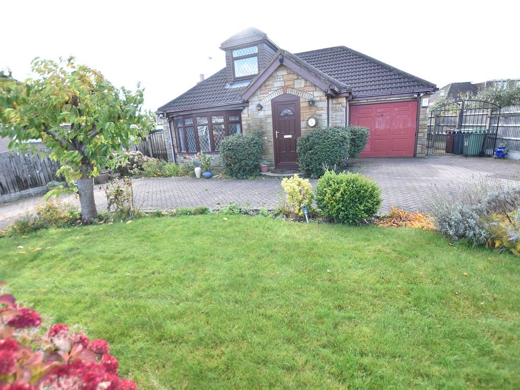 3 bed detached bungalow for sale in Kennerleigh Avenue, Leeds, West