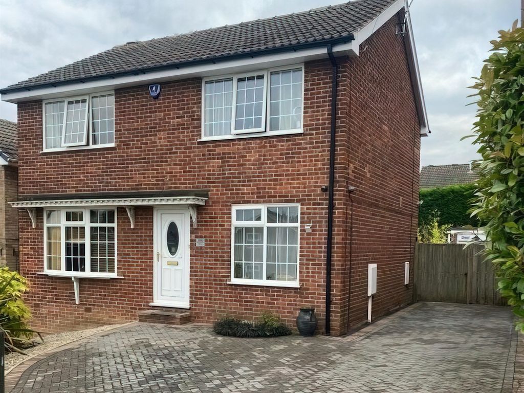4 bed detached house for sale in Ravencar Road, Eckington, Sheffield
