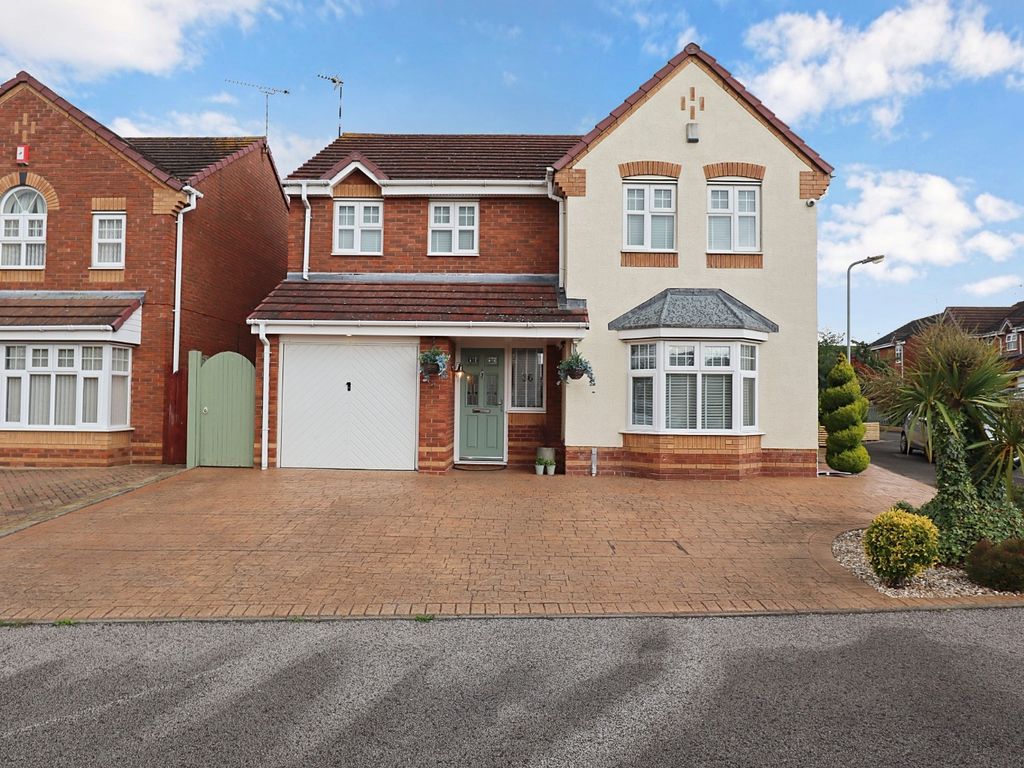 4 bed detached house for sale in Shillingstone Drive, Heritage Park