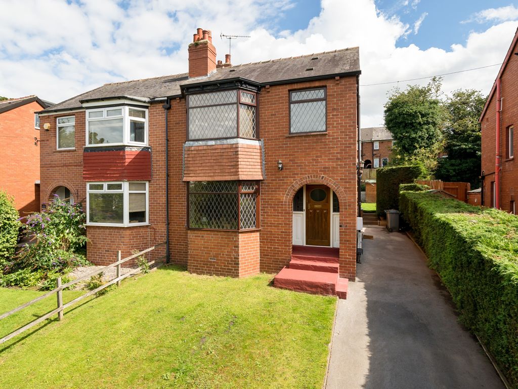 3 bed semidetached house for sale in Stainbeck Gardens, Chapel