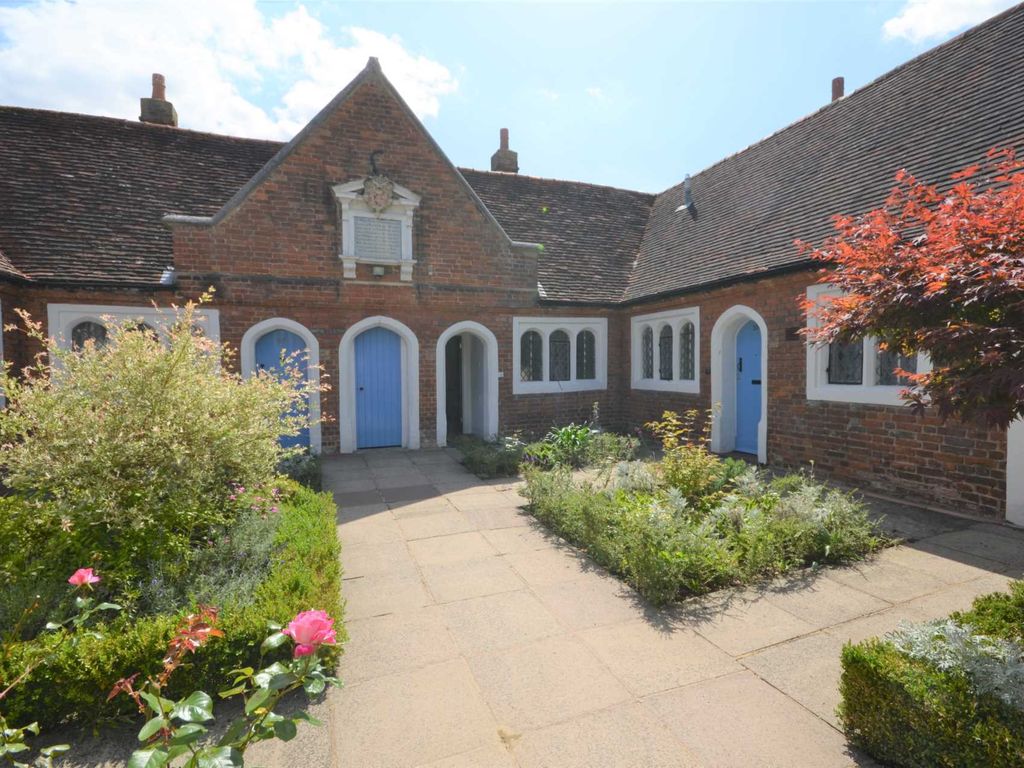 1 bed terraced house to rent in High Street, Amersham HP7 Zoopla