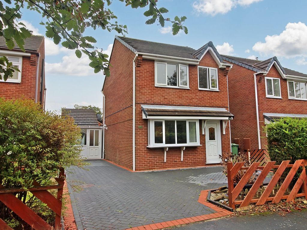 3 bed detached house for sale in Laurel Hill Avenue, Leeds, West
