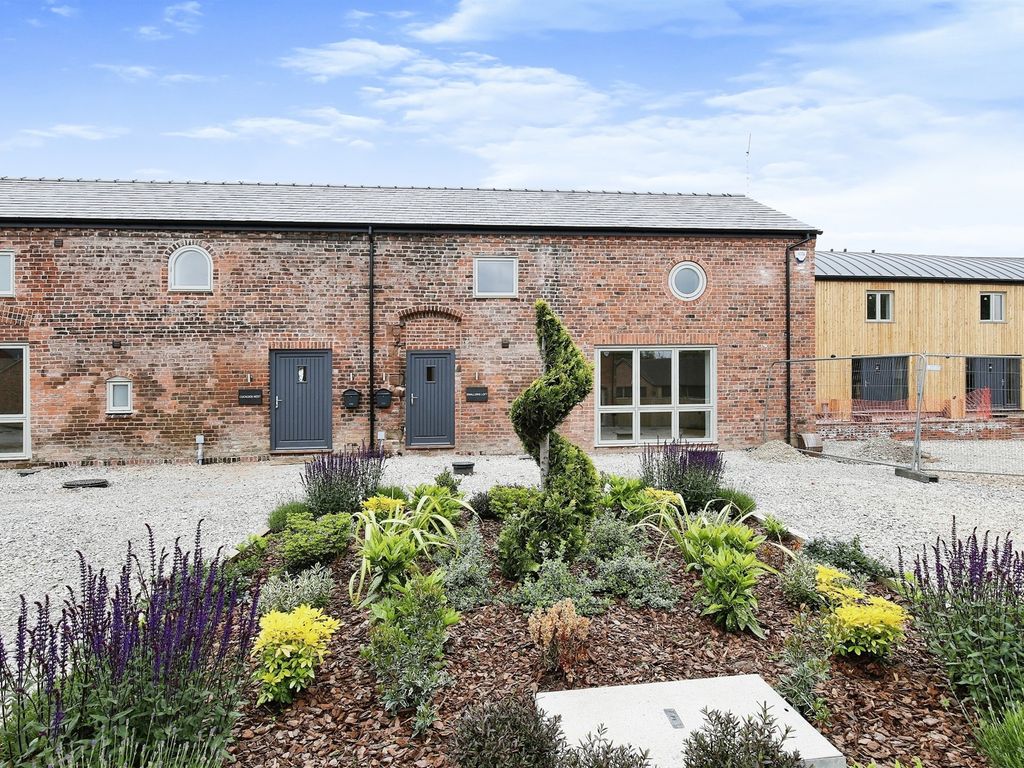 New home, 4 bed barn conversion for sale in Bridgehouse Lane, Winterley