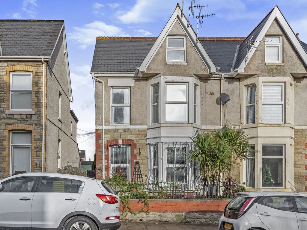 3 bed for sale in Victoria Avenue, Porthcawl CF36 Zoopla