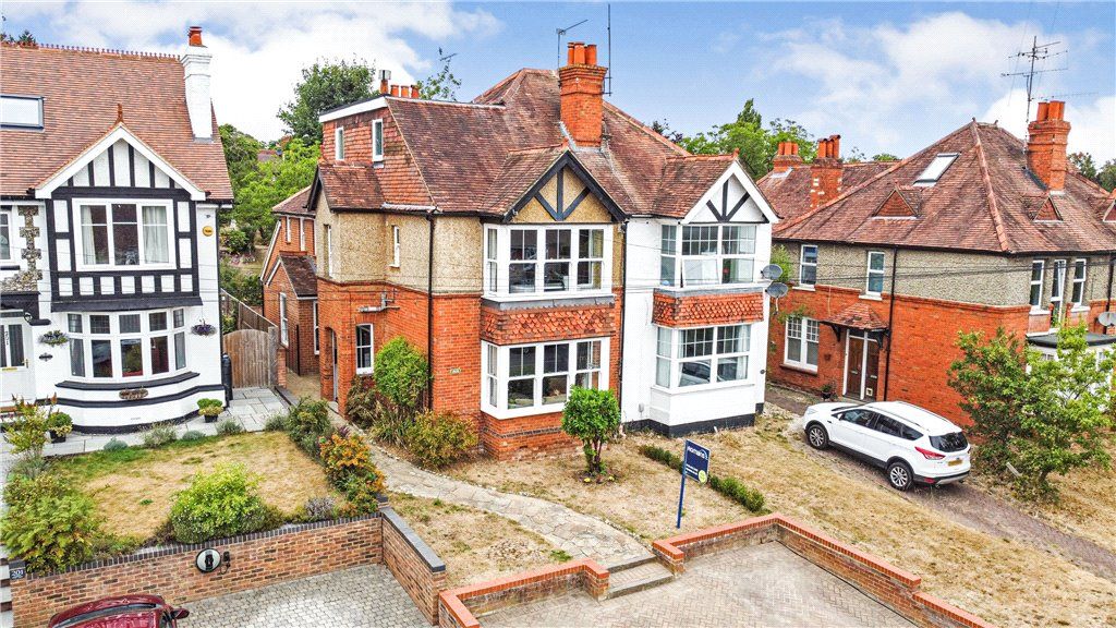 6 bed semidetached house for sale in Kentwood Hill, Tilehurst, Reading