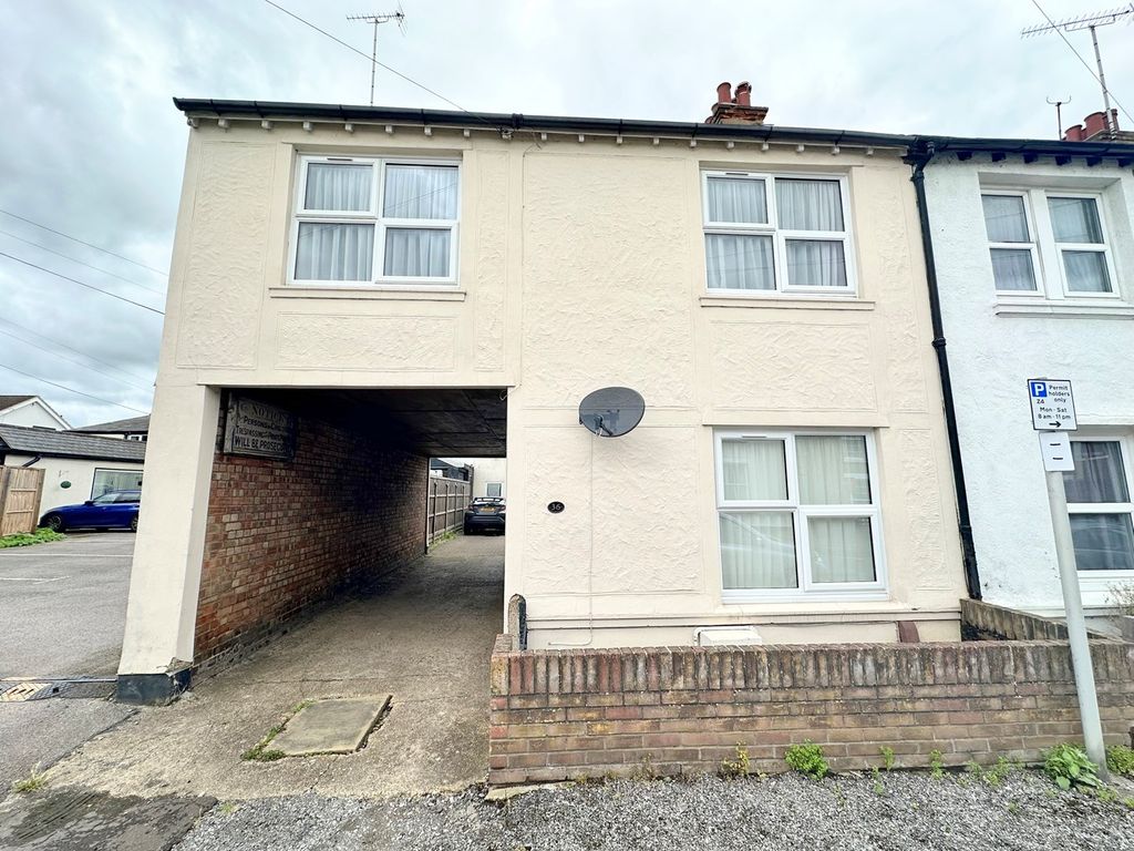 4 bed end terrace house for sale in Orchard Street, Chelmsford CM2, £
