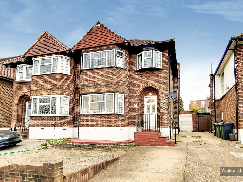 3 bed property for sale in Raeburn Avenue, Surbiton KT5 Zoopla