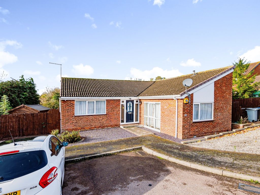 3 bed detached bungalow for sale in Lower Steeping, Desborough, Kettering NN14 Zoopla