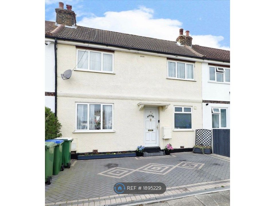 3 bed terraced house to rent in Franklin Road, Bexleyheath DA7, £1,700