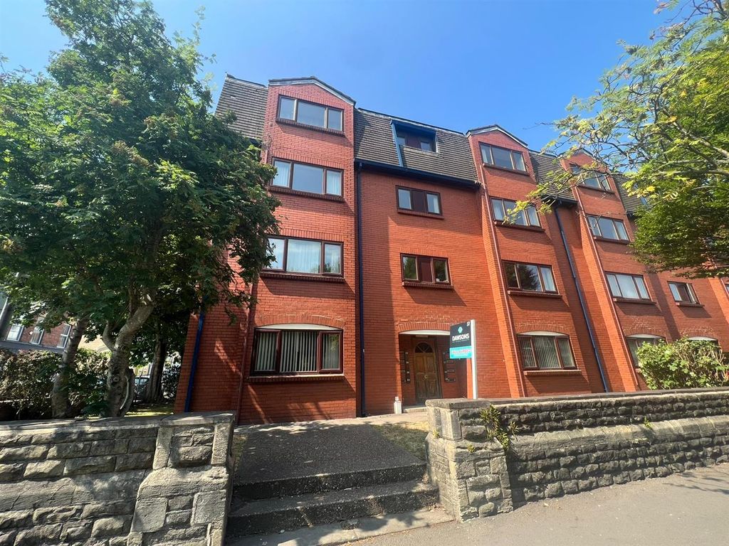 1 bed flat for sale in Brunel Court, Walter Road, Swansea SA1 Zoopla