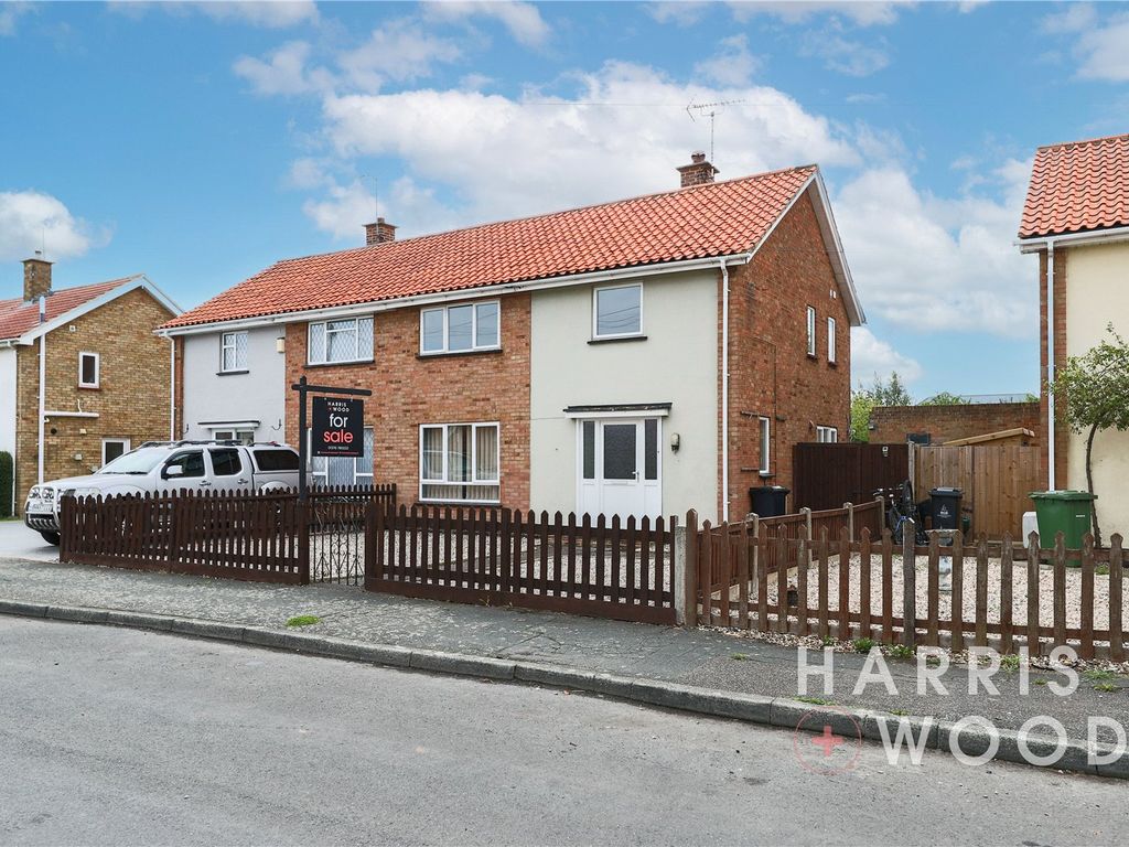 3 bed semidetached house for sale in Lawlinge Road, Latchingdon