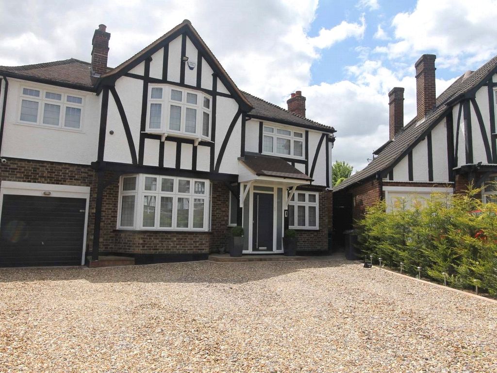 5 bed detached house for sale in Oakleigh Gardens, Edgware HA8 Zoopla