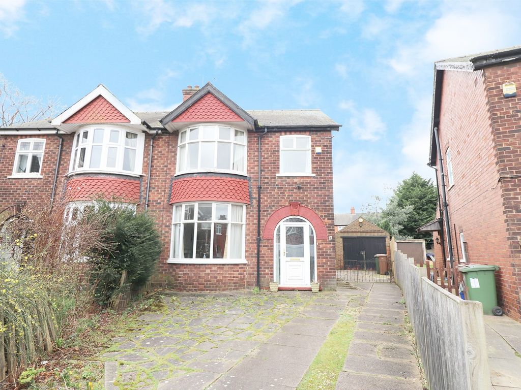 3 bed semidetached house for sale in Albourne Avenue, Scunthorpe DN15, £160,000 Zoopla