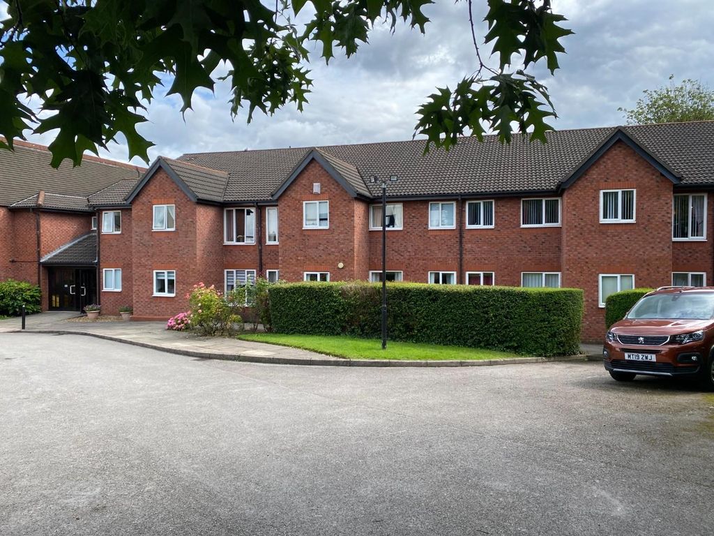 2 bed flat for sale in Church Road, Northenden, Manchester M22, £89,950