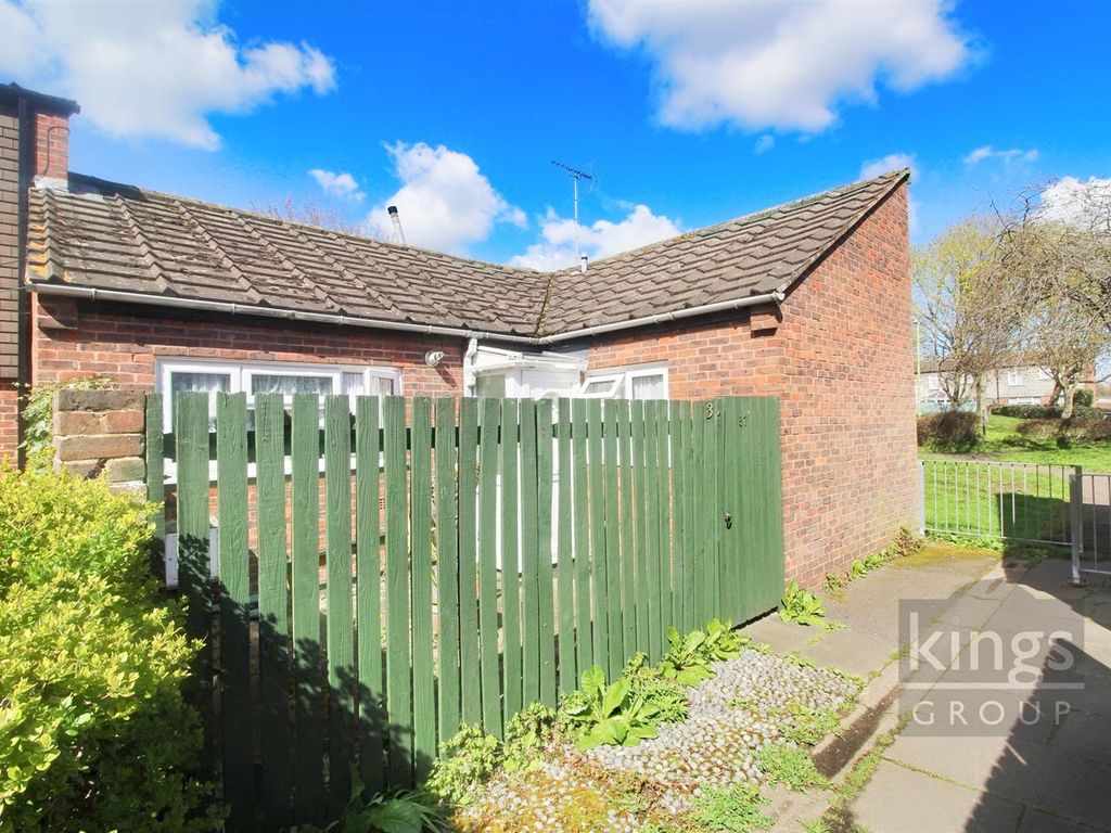 3 bed terraced bungalow for sale in Mcgredy, Cheshunt, Waltham Cross EN7 Zoopla