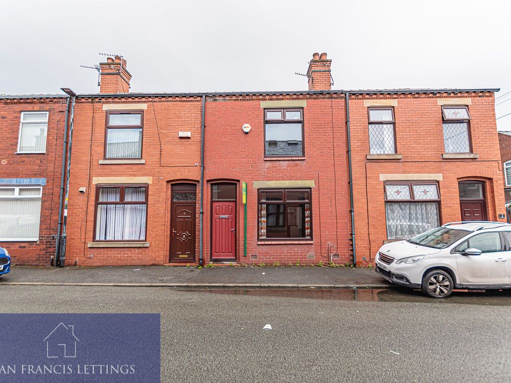 2 bed property to rent in Kearsley Street, Leigh, Greater Manchester