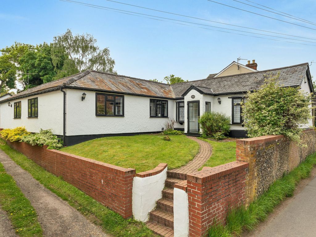 5 bed detached bungalow for sale in Church End, Barley SG8 Zoopla