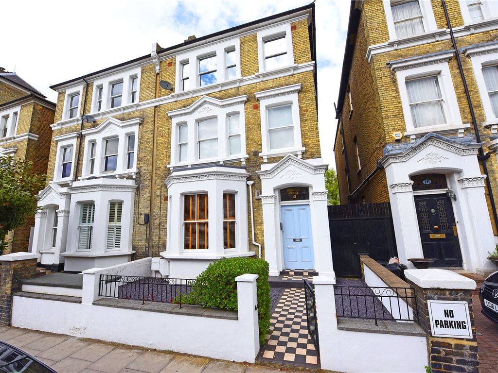2 bed flat to rent in Disraeli Road, London SW15 Zoopla