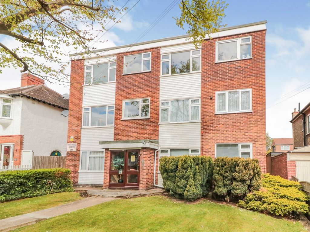 2 bed flat for sale in 99 Handsworth Avenue, Highams Park E4 Zoopla