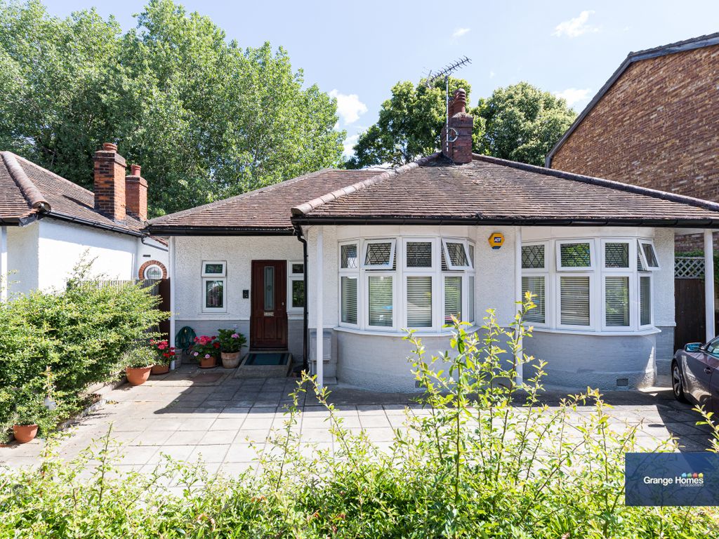 2 bed bungalow for sale in Abbey Road, Enfield EN1 Zoopla