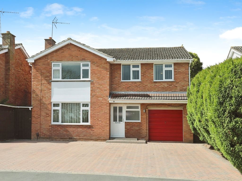 4 bed detached house for sale in Golf Lane, Whitnash, Leamington Spa CV31, £500,000 Zoopla