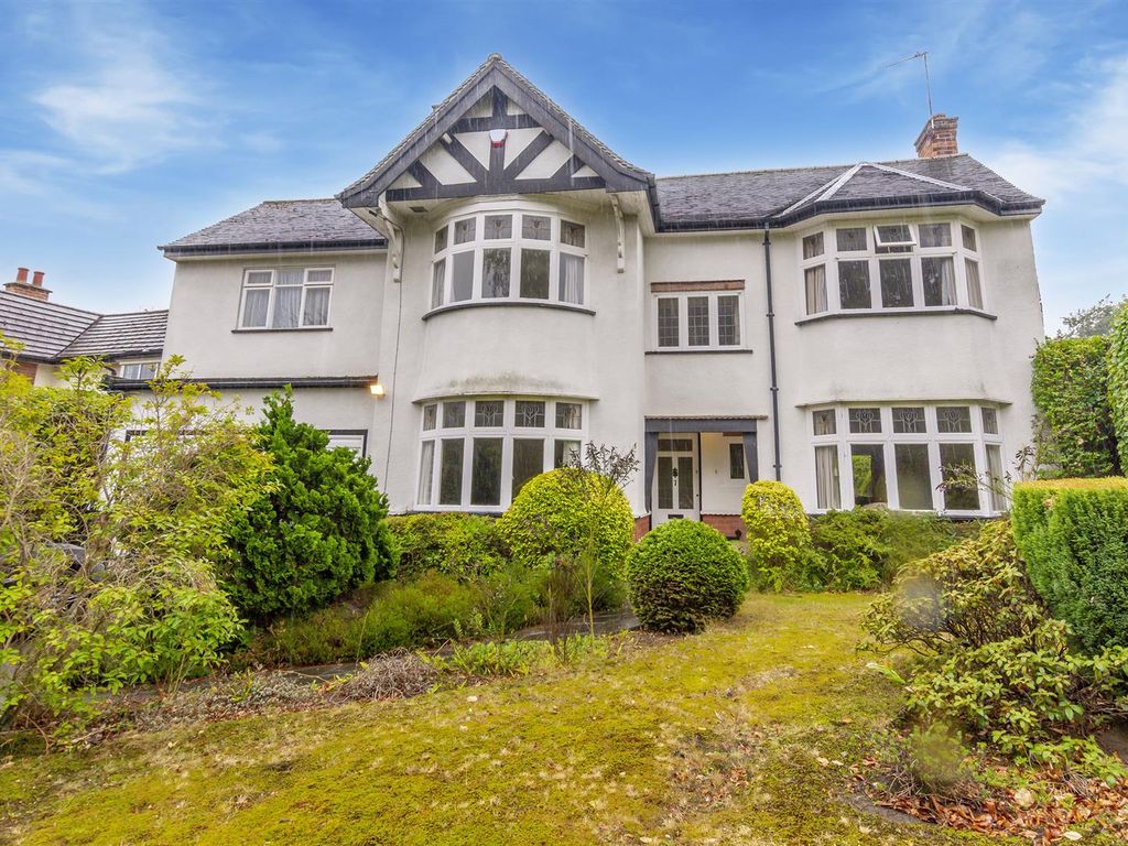 5 bed detached house for sale in Beeston Fields Drive, Beeston