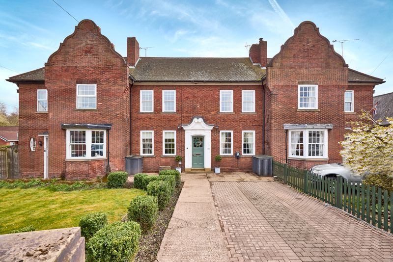 4 bed property for sale in Old Police Station, High Street, Upton WF9