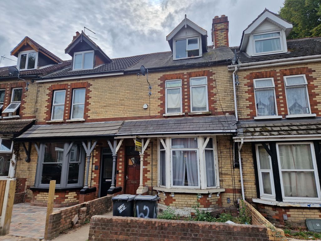 5 bed terraced house for sale in Broxholme Lane, Doncaster DN1, £