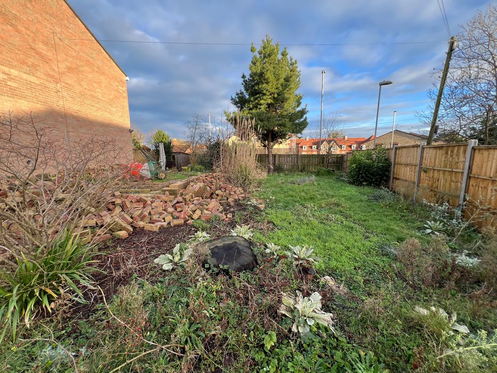 Land for sale in Cypress Way, Gillingham SP8, £110,000 Zoopla