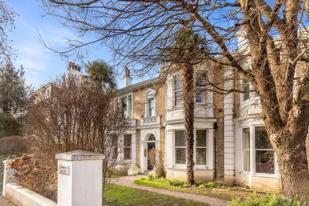 1 bed flat to rent in Denmark Villas, Hove, East Sussex BN3, £1,200 pcm