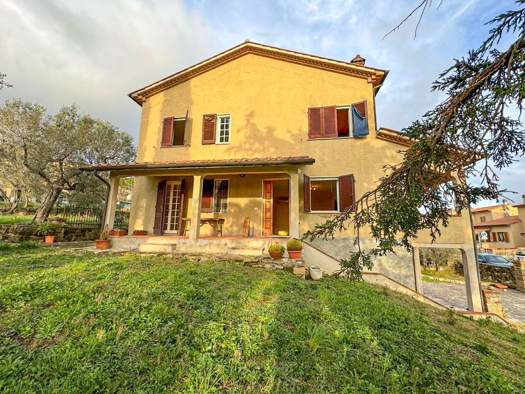 6 bed villa for sale in Via Dei Quadri, Casale Marittimo, Pisa, Tuscany