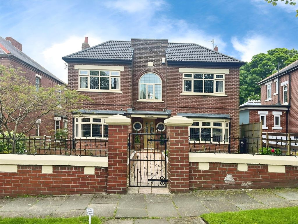 4 bed property for sale in Moore Avenue, South Shields NE34, £575,000