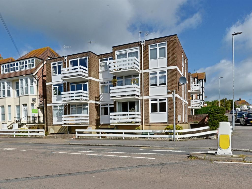 2 bed flat for sale in Bolebrook Road, BexhillOnSea TN40, £157,500