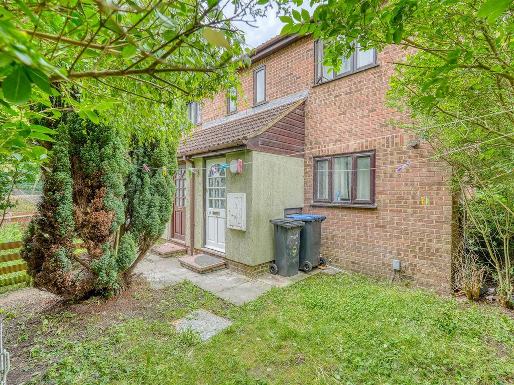 1 bed flat for sale in Bridlington Road, London N9, £190,000 Zoopla