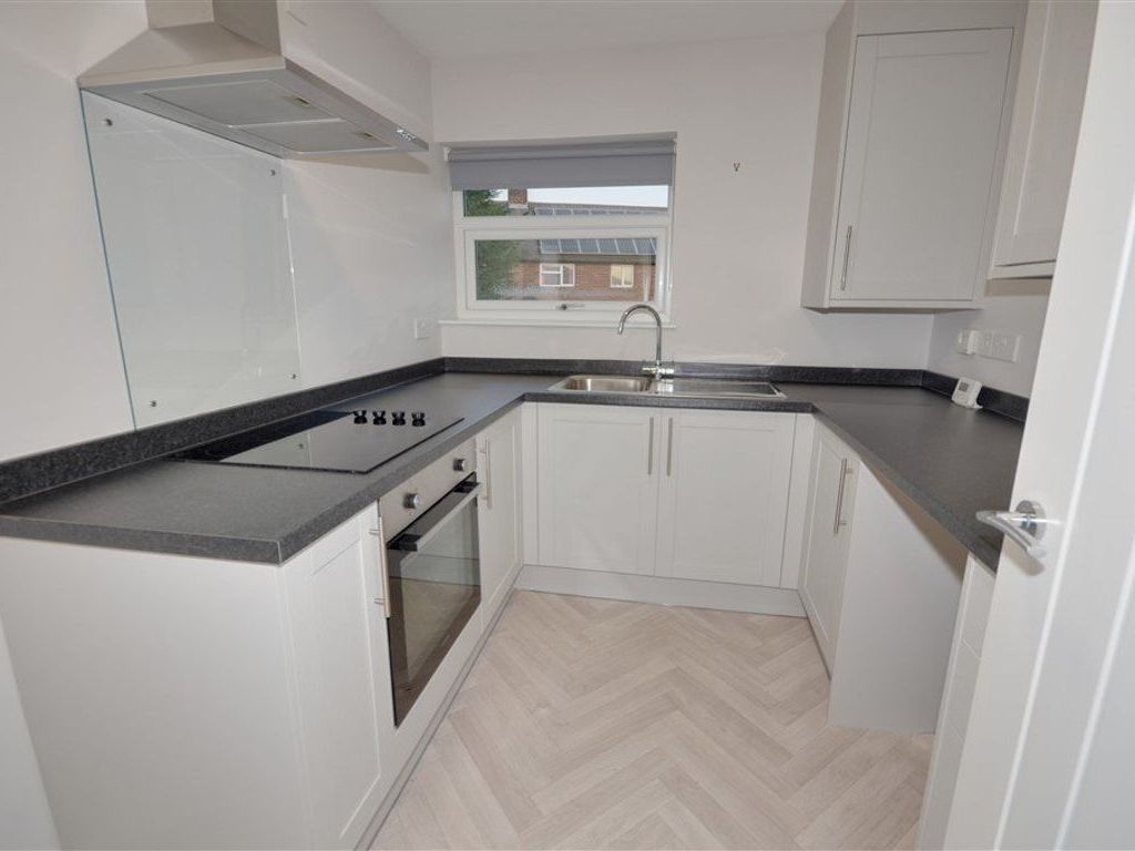 3 bed flat to rent in Meadow View, Sherburn In Elmet LS25 Zoopla