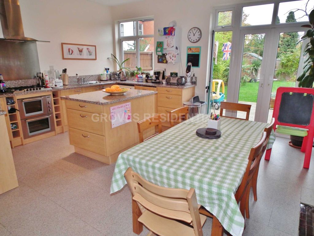 4 bed terraced house for sale in Blagdon Road, New Malden KT3 Zoopla