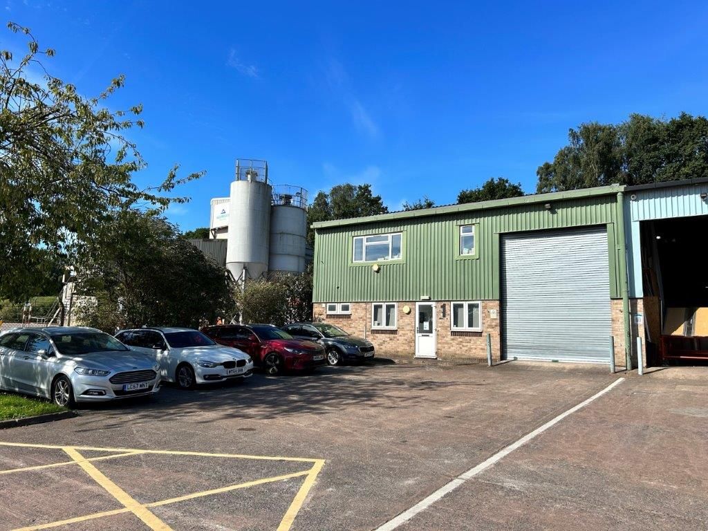 Warehouse to let in Heron Units, Sowton, Exeter EX2, £22,600 pa Zoopla