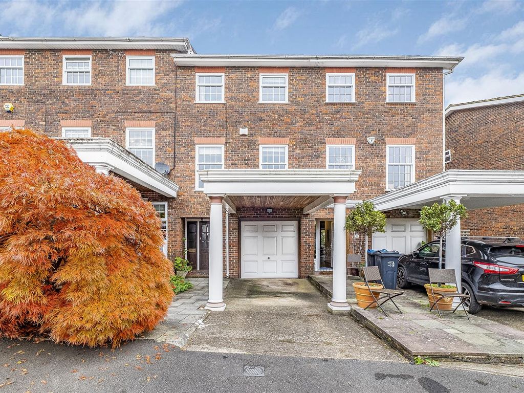 4 bed town house for sale in Pine Grove, London SW19, £1,500,000 Zoopla