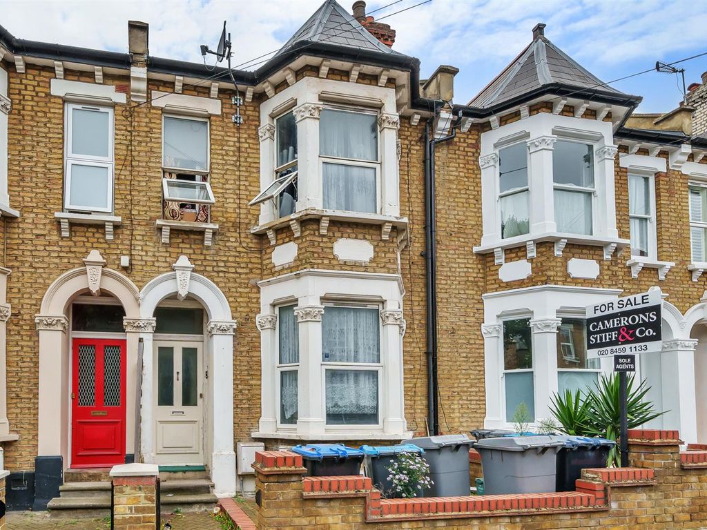 3 bed flat for sale in Wendover Road, London NW10, £400,000 Zoopla