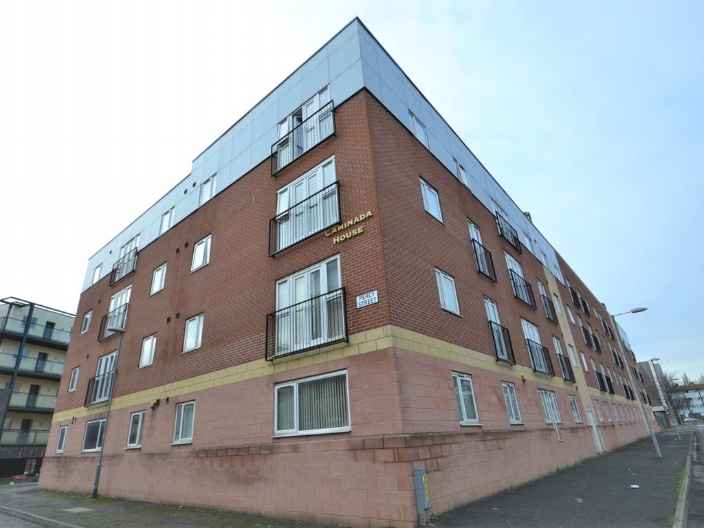 1 bed flat to rent in Caminade House. St Lawrence St, Hulme, Manchester