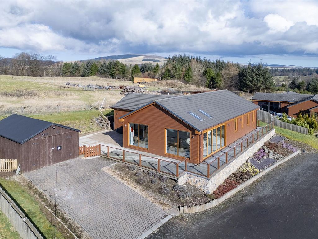 4 bed detached house for sale in Rumbling Bridge, Kinross KY13, £