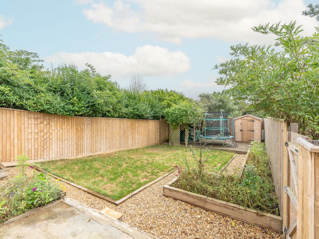 4 bed semidetached house for sale in Grange Road,