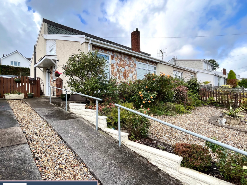 2 bed semidetached bungalow for sale in Laurel Close, Aberdare, Mid CF44, £215,000