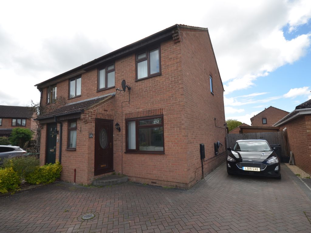 3 bed semidetached house for sale in Hampshire Gardens, Westbury