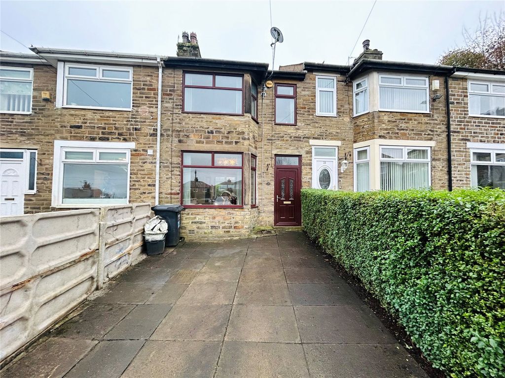 2 bed terraced house for sale in Moor End Gardens, Halifax, West