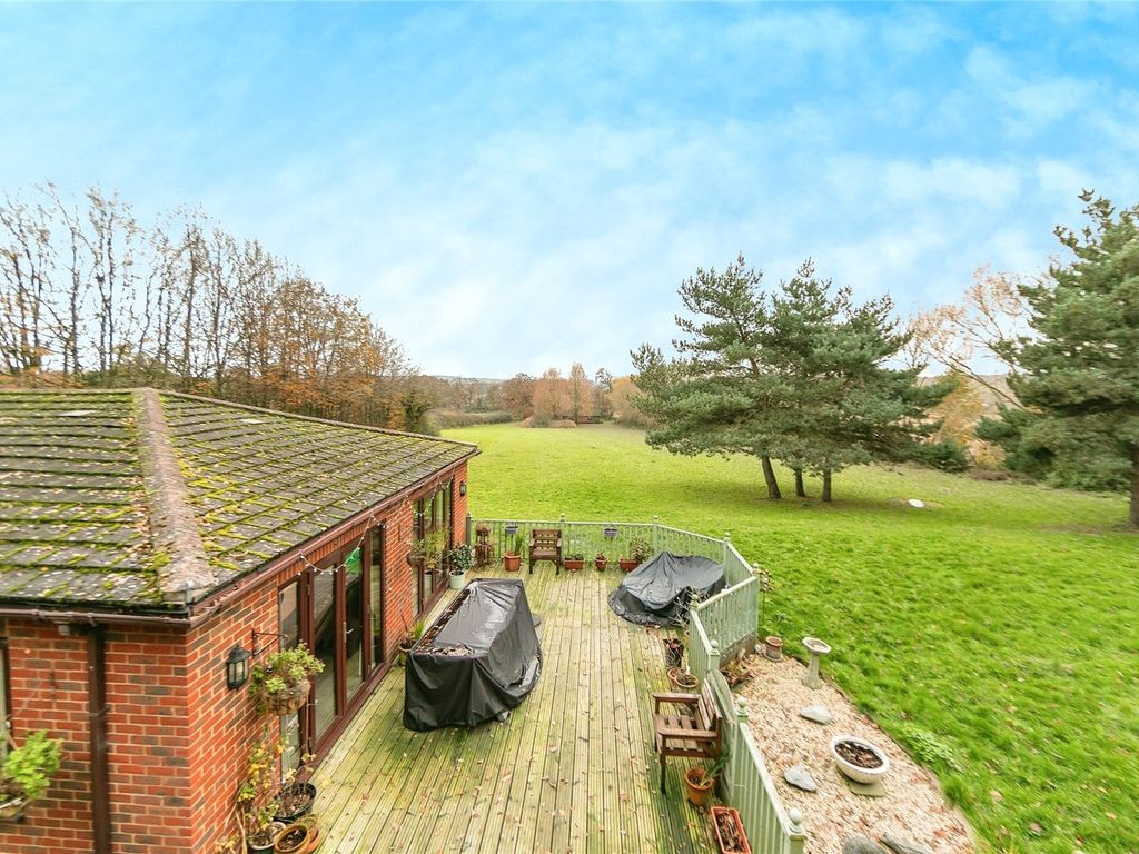 7 bed detached house for sale in Reading Road, Sherfield On Loddon