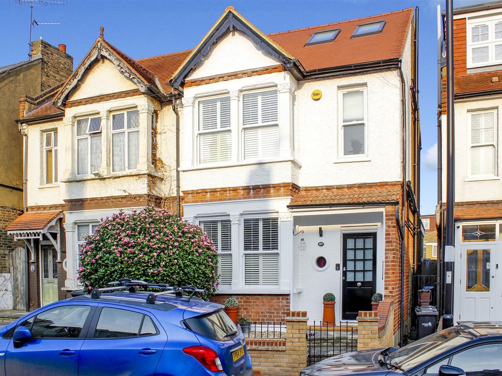 4 bed semidetached house for sale in Browning Road, Enfield EN2, £