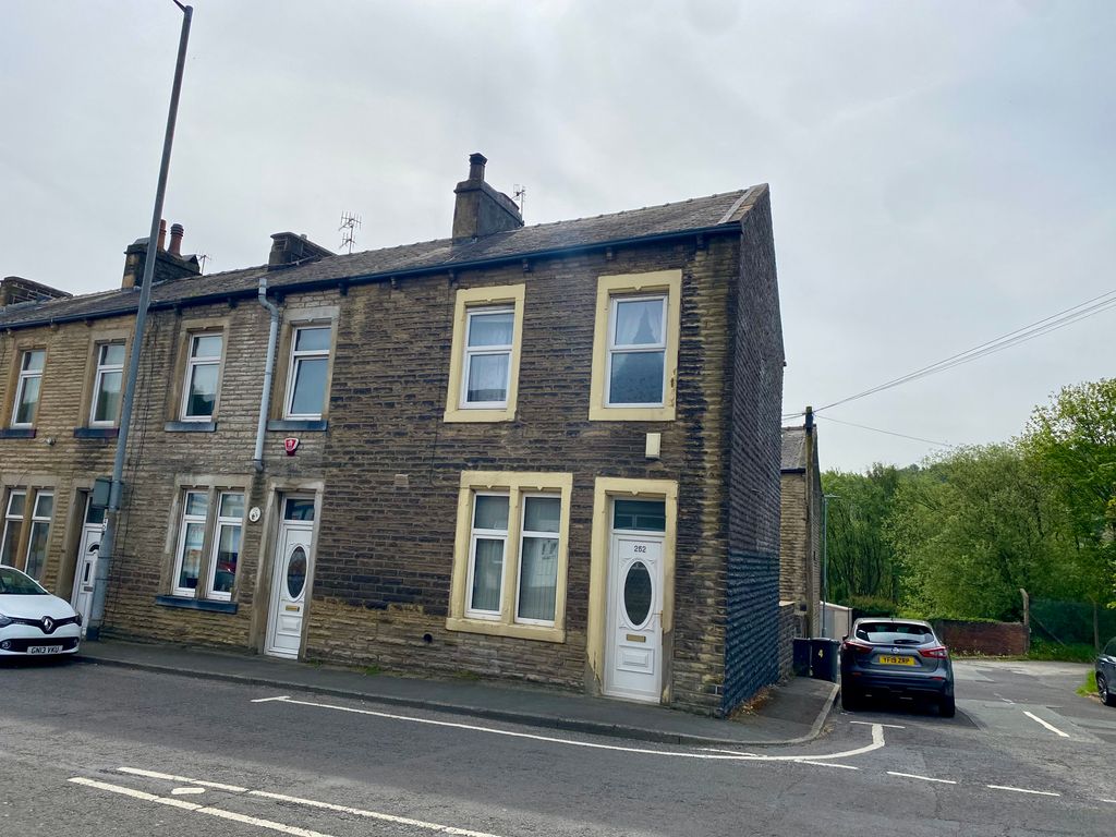 2 bed end terrace house for sale in Halifax Road, Todmorden OL14, £100,000 Zoopla