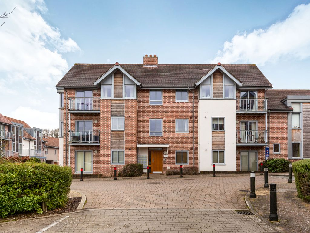 2 bed flat to rent in Mailing Way, Basingstoke RG24 Zoopla