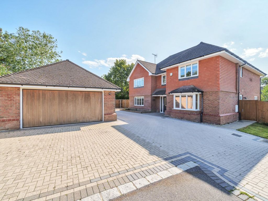 5 bed detached house for sale in Foreman Road, Ash Green GU12, £1,250,000 Zoopla
